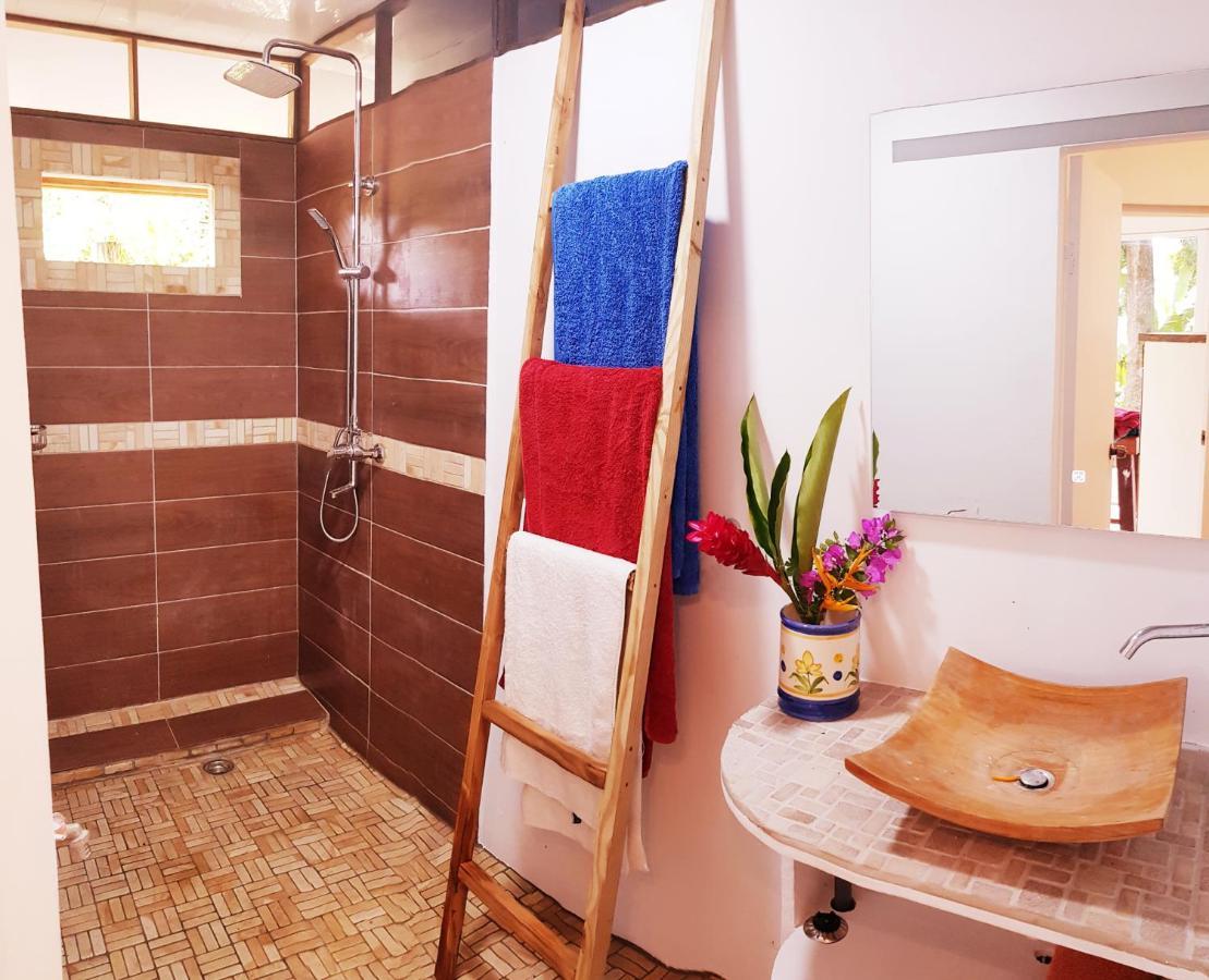 Haapu Huahine Manta Lodge Avec 4X4 Optionnel מראה חיצוני תמונה